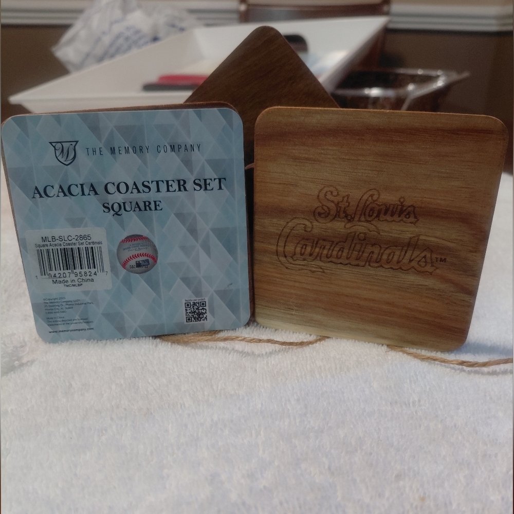 St. Louis Cardinals Acacia Wooden Coaster And Stand Set Of 6